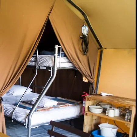 Camping Onlycamp Des Halles Decize Buitenkant foto