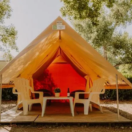 Camping Onlycamp Des Halles Decize Buitenkant foto